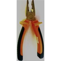 Plier with teeth