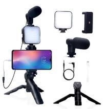חצובה לסמארטפון עם אור ומיקרופון ערכת Starter לבלוגי וידאו ב-TikTok, YouTube, Facebook, Instagram