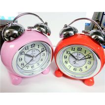 שעון מעורר חזק מעוצב