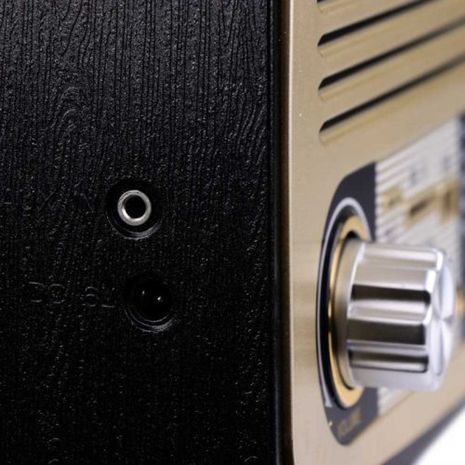 Большой транзисторный приемник в стиле ретро . с USB-входом, картой памяти, MP3, Bluetooth слотом TF-карты  и пультом ДУ . Работает от  внутренних аккумуляторов Kemai MD-1700BT