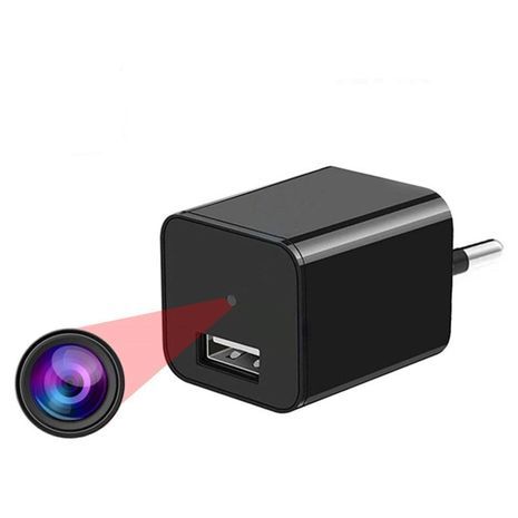 מצלמה נסתרת בתוך מטען טלפון