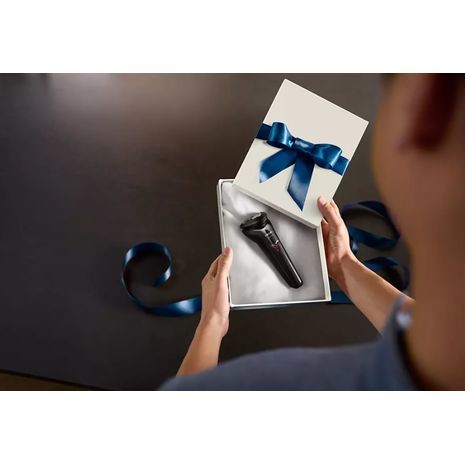 מכונת גילוח ,נטנת  ,עמיד במים  Philips Shave S1103/02 Series1000