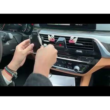 זרוע לרכב - מחזיק טלפון ומטען אלחוטי חיישן חכם 10 W. מחזיק טלפון על רשת  מזגן.